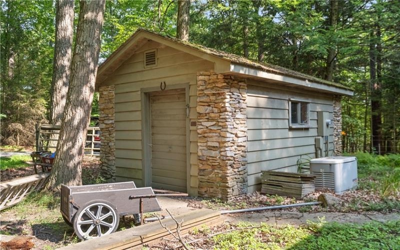 114 Forelle Lane, Ligonier, 15658, 3 Bedrooms Bedrooms, ,2 BathroomsBathrooms,Residential,For Sale,Forelle Lane,1697881