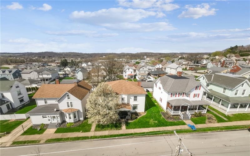 620 Main St, Latrobe, 15650, 4 Bedrooms Bedrooms, 11 Rooms Rooms,2.1 BathroomsBathrooms,Residential,For Sale,Main St,1697922