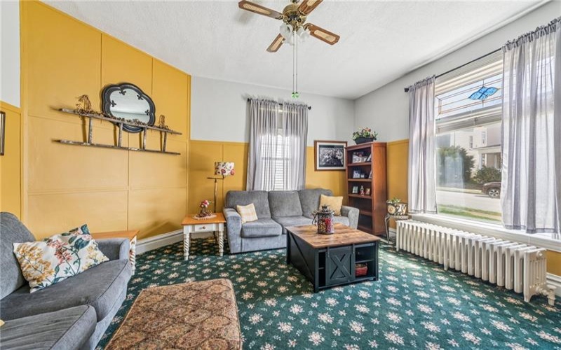620 Main St, Latrobe, 15650, 4 Bedrooms Bedrooms, 11 Rooms Rooms,2.1 BathroomsBathrooms,Residential,For Sale,Main St,1697922