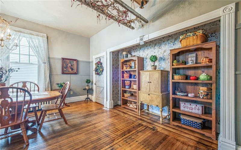 620 Main St, Latrobe, 15650, 4 Bedrooms Bedrooms, 11 Rooms Rooms,2.1 BathroomsBathrooms,Residential,For Sale,Main St,1697922