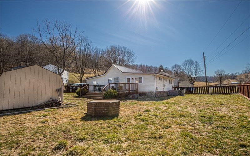 398 Sugar Run Rd, Waynesburg, 15370, 2 Bedrooms Bedrooms, ,1 BathroomBathrooms,Residential,For Sale,Sugar Run Rd,1691537