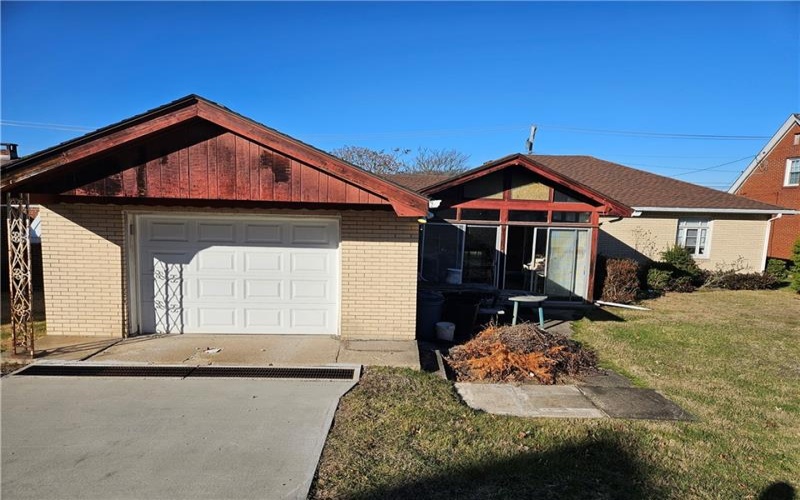 724 Henry St, Belle Vernon, 15012, 2 Bedrooms Bedrooms, ,2 BathroomsBathrooms,Residential,For Sale,Henry St,1696937