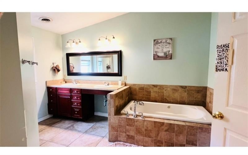 4284 Jackson Ct, Murrysville, 15668, 4 Bedrooms Bedrooms, 9 Rooms Rooms,3 BathroomsBathrooms,Residential,For Sale,Jackson Ct,1697752