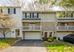 107 Roscommon, Canonsburg, 15317, 3 Bedrooms Bedrooms, 7 Rooms Rooms,2.1 BathroomsBathrooms,Residential,For Sale,Roscommon,1697765