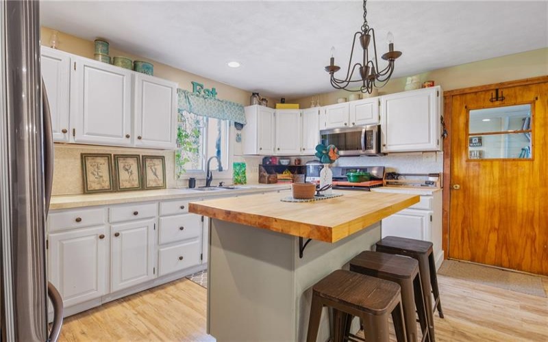 408 Byers Road, Somerset, 15501, 3 Bedrooms Bedrooms, ,3 BathroomsBathrooms,Residential,For Sale,Byers Road,1697820