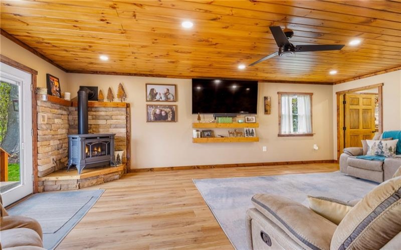 408 Byers Road, Somerset, 15501, 3 Bedrooms Bedrooms, ,3 BathroomsBathrooms,Residential,For Sale,Byers Road,1697820