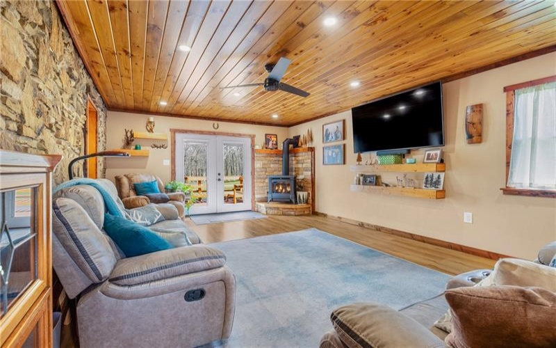 408 Byers Road, Somerset, 15501, 3 Bedrooms Bedrooms, ,3 BathroomsBathrooms,Residential,For Sale,Byers Road,1697820