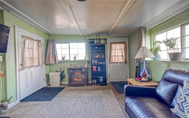 114 Bebout Rd, Venetia, 15367, 4 Bedrooms Bedrooms, ,1.1 BathroomsBathrooms,Residential,For Sale,Bebout Rd,1698053