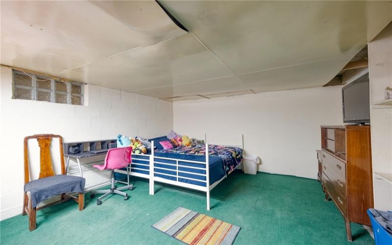 114 Bebout Rd, Venetia, 15367, 4 Bedrooms Bedrooms, ,1.1 BathroomsBathrooms,Residential,For Sale,Bebout Rd,1698053