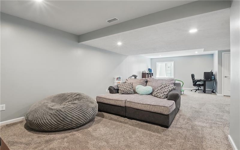 149 Piatt Estates Drive, Washington, 15301, 4 Bedrooms Bedrooms, 10 Rooms Rooms,2.2 BathroomsBathrooms,Residential,For Sale,Piatt Estates Drive,1698067
