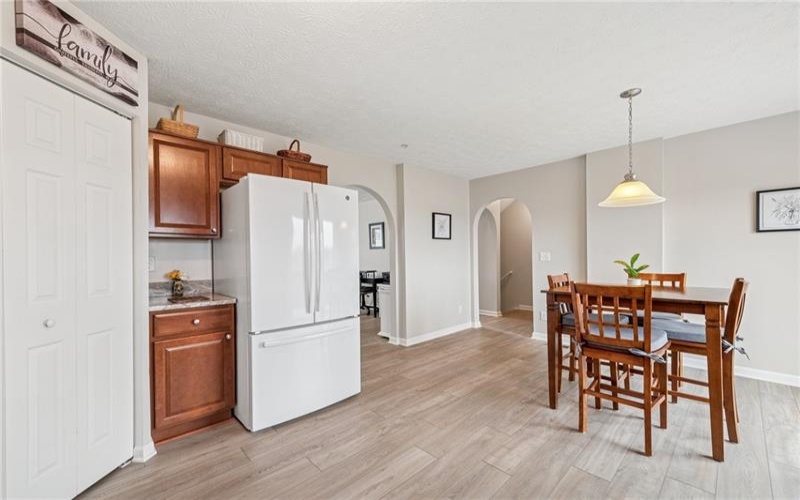 102 Alderwood Drive, Greensburg, 15601, 3 Bedrooms Bedrooms, 5 Rooms Rooms,2.1 BathroomsBathrooms,Residential,For Sale,Alderwood Drive,1698071