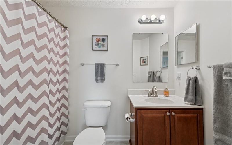 102 Alderwood Drive, Greensburg, 15601, 3 Bedrooms Bedrooms, 5 Rooms Rooms,2.1 BathroomsBathrooms,Residential,For Sale,Alderwood Drive,1698071