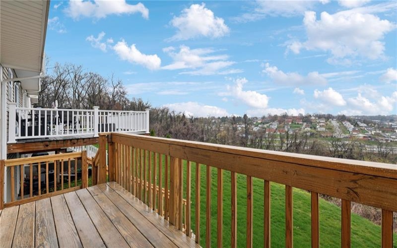 102 Alderwood Drive, Greensburg, 15601, 3 Bedrooms Bedrooms, 5 Rooms Rooms,2.1 BathroomsBathrooms,Residential,For Sale,Alderwood Drive,1698071