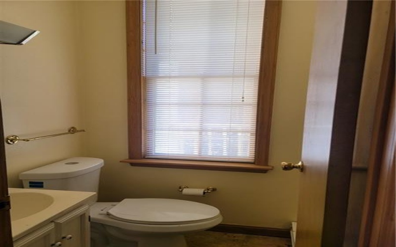 404 E Beau St, Washington, 15301, 2 Bedrooms Bedrooms, ,1.1 BathroomsBathrooms,Lease,For Sale,E Beau St,1698094