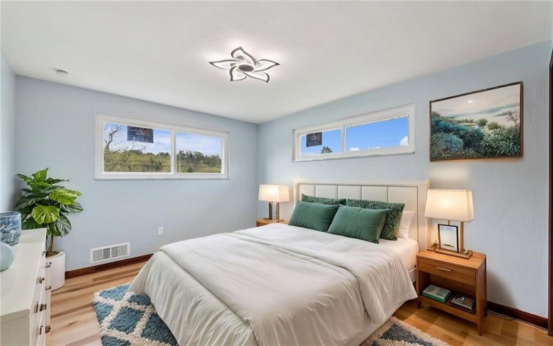 13689 Lincoln Way, Irwin, 15642, 3 Bedrooms Bedrooms, ,2.1 BathroomsBathrooms,Residential,For Sale,Lincoln Way,1698096