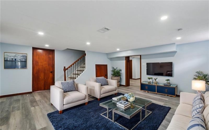13689 Lincoln Way, Irwin, 15642, 3 Bedrooms Bedrooms, ,2.1 BathroomsBathrooms,Residential,For Sale,Lincoln Way,1698096