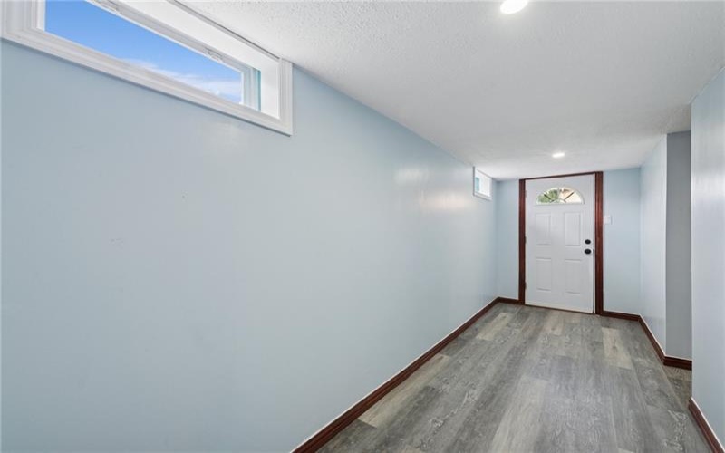 13689 Lincoln Way, Irwin, 15642, 3 Bedrooms Bedrooms, ,2.1 BathroomsBathrooms,Residential,For Sale,Lincoln Way,1698096