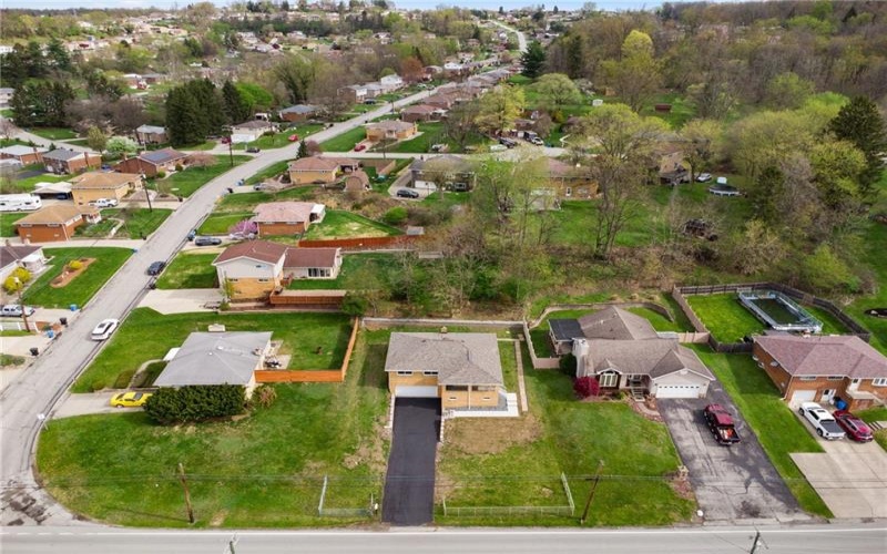 13689 Lincoln Way, Irwin, 15642, 3 Bedrooms Bedrooms, ,2.1 BathroomsBathrooms,Residential,For Sale,Lincoln Way,1698096