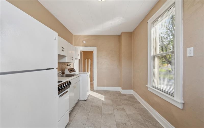 400 Allison Ave, Washington, 15301, 4 Bedrooms Bedrooms, 9 Rooms Rooms,2 BathroomsBathrooms,Residential,For Sale,Allison Ave,1698104