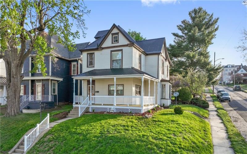 400 Allison Ave, Washington, 15301, 4 Bedrooms Bedrooms, 9 Rooms Rooms,2 BathroomsBathrooms,Residential,For Sale,Allison Ave,1698104