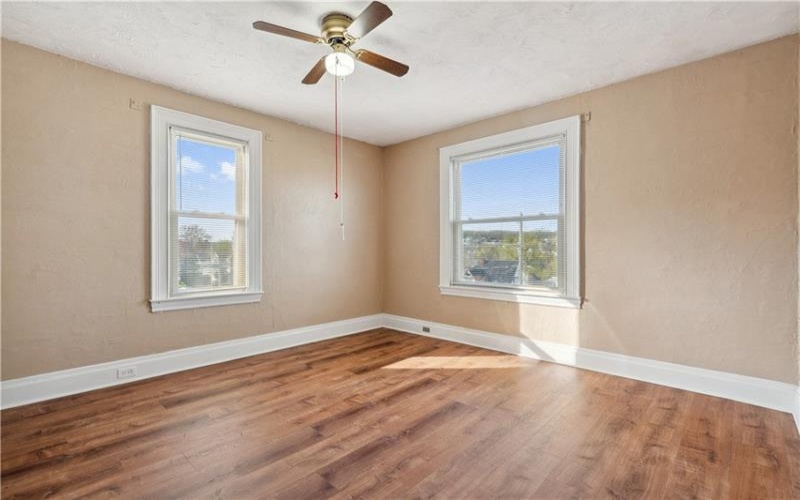 400 Allison Ave, Washington, 15301, 4 Bedrooms Bedrooms, 9 Rooms Rooms,2 BathroomsBathrooms,Residential,For Sale,Allison Ave,1698104