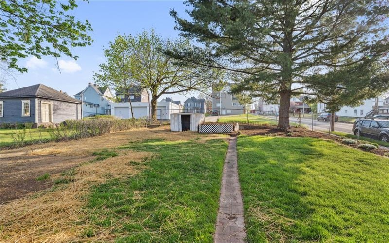 400 Allison Ave, Washington, 15301, 4 Bedrooms Bedrooms, 9 Rooms Rooms,2 BathroomsBathrooms,Residential,For Sale,Allison Ave,1698104