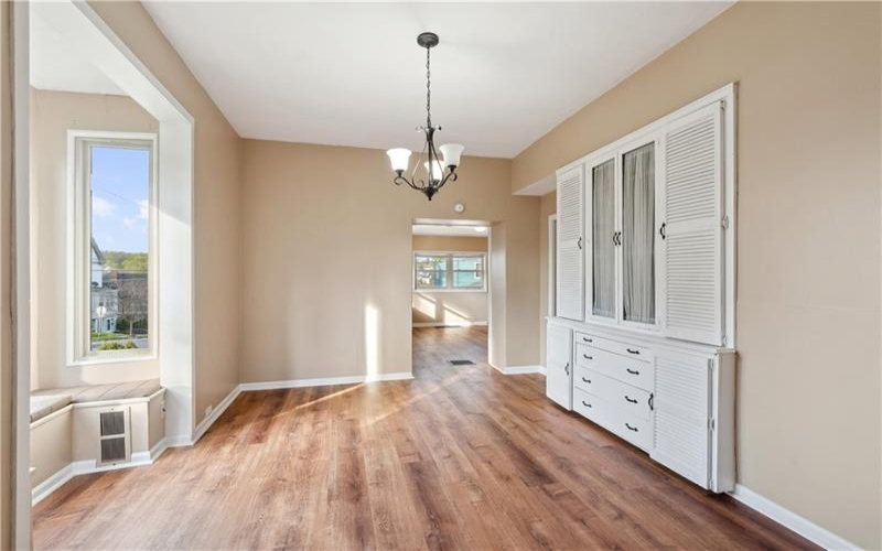 400 Allison Ave, Washington, 15301, 4 Bedrooms Bedrooms, 9 Rooms Rooms,2 BathroomsBathrooms,Residential,For Sale,Allison Ave,1698104