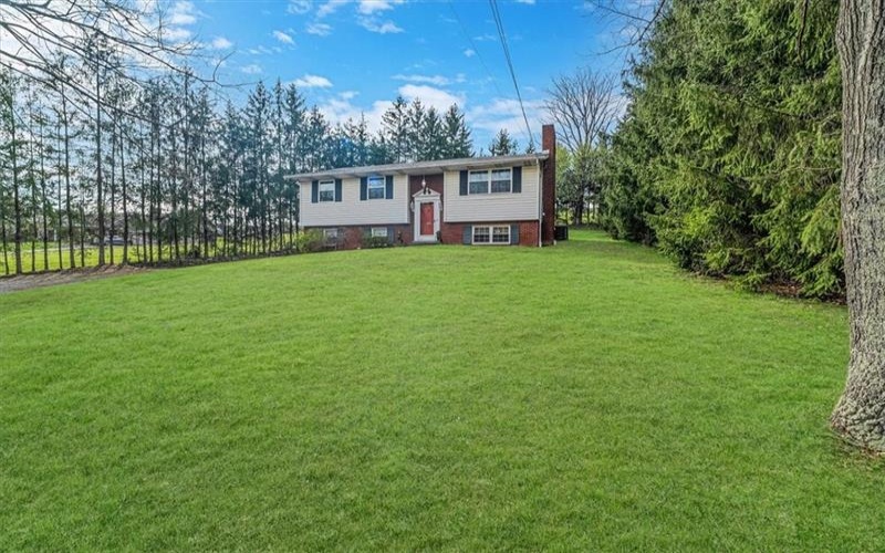 1949 Rostraver Rd, Rostraver Township, 15012, 3 Bedrooms Bedrooms, 8 Rooms Rooms,2 BathroomsBathrooms,Residential,For Sale,Rostraver Rd,1698122