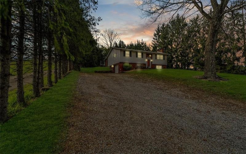 1949 Rostraver Rd, Rostraver Township, 15012, 3 Bedrooms Bedrooms, 8 Rooms Rooms,2 BathroomsBathrooms,Residential,For Sale,Rostraver Rd,1698122