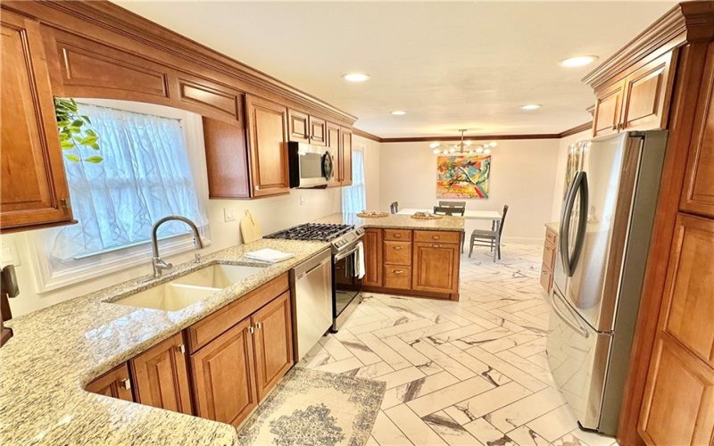 216 Friar Ln, Canonsburg, 15317, 4 Bedrooms Bedrooms, 10 Rooms Rooms,2.1 BathroomsBathrooms,Residential,For Sale,Friar Ln,1695802