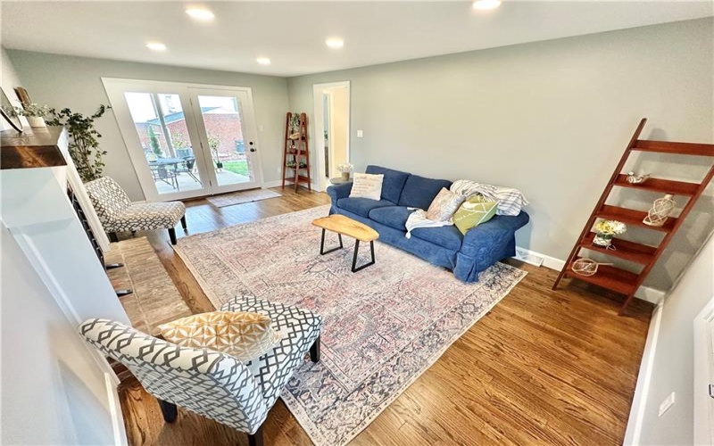 216 Friar Ln, Canonsburg, 15317, 4 Bedrooms Bedrooms, 10 Rooms Rooms,2.1 BathroomsBathrooms,Residential,For Sale,Friar Ln,1695802