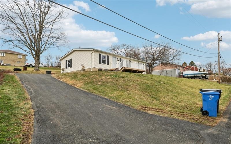 1360 Division, North Huntingdon, 15642, 3 Bedrooms Bedrooms, ,2 BathroomsBathrooms,Residential,For Sale,Division,1696372