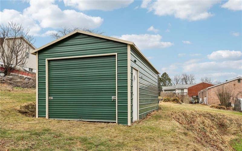 1360 Division, North Huntingdon, 15642, 3 Bedrooms Bedrooms, ,2 BathroomsBathrooms,Residential,For Sale,Division,1696372
