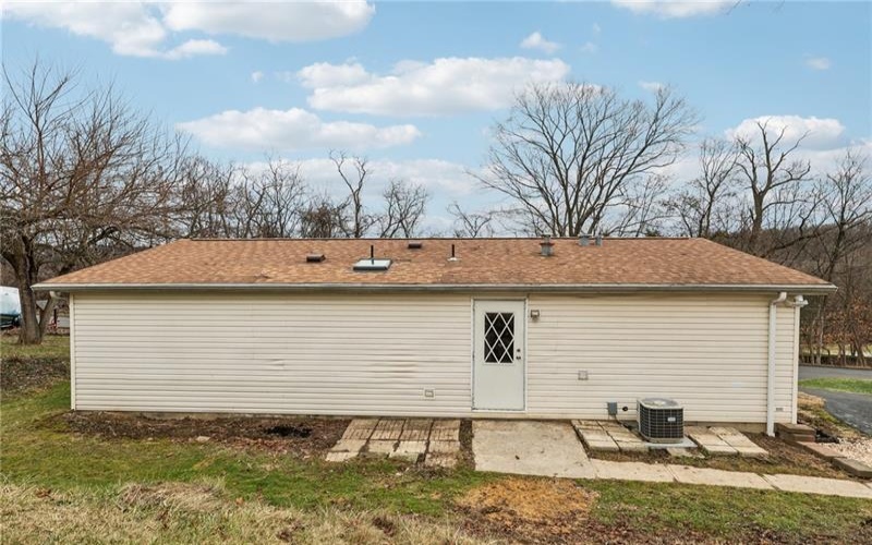1360 Division, North Huntingdon, 15642, 3 Bedrooms Bedrooms, ,2 BathroomsBathrooms,Residential,For Sale,Division,1696372