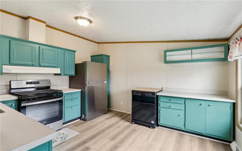 1360 Division, North Huntingdon, 15642, 3 Bedrooms Bedrooms, ,2 BathroomsBathrooms,Residential,For Sale,Division,1696372