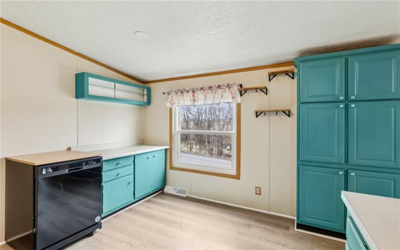 1360 Division, North Huntingdon, 15642, 3 Bedrooms Bedrooms, ,2 BathroomsBathrooms,Residential,For Sale,Division,1696372