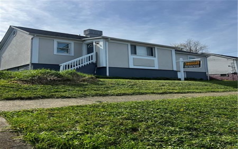 34 Pine St, Ellsworth, 15331, 3 Bedrooms Bedrooms, ,1 BathroomBathrooms,Residential,For Sale,Pine St,1698200