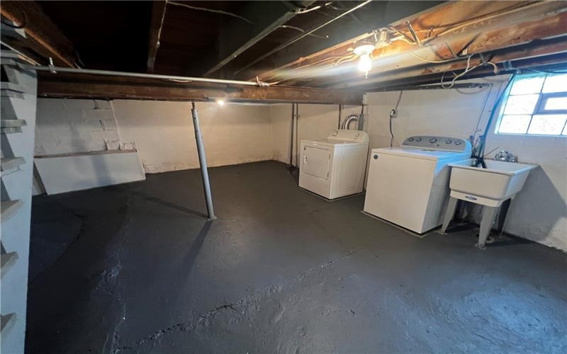 34 Pine St, Ellsworth, 15331, 3 Bedrooms Bedrooms, ,1 BathroomBathrooms,Residential,For Sale,Pine St,1698200