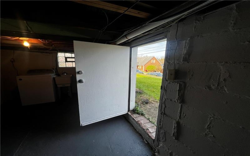 34 Pine St, Ellsworth, 15331, 3 Bedrooms Bedrooms, ,1 BathroomBathrooms,Residential,For Sale,Pine St,1698200