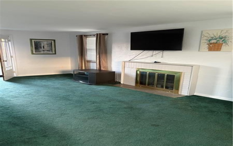 581 Meadow Rd, Irwin, 15642, 2 Bedrooms Bedrooms, 5 Rooms Rooms,1.1 BathroomsBathrooms,Residential,For Sale,Meadow Rd,1698222
