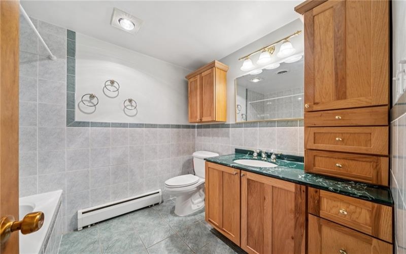 3352 EVERGREEN DRIVE, Murrysville, 15668, 3 Bedrooms Bedrooms, 9 Rooms Rooms,2.1 BathroomsBathrooms,Residential,For Sale,EVERGREEN DRIVE,1697620