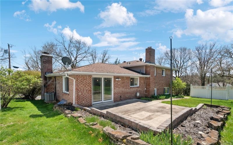 3352 EVERGREEN DRIVE, Murrysville, 15668, 3 Bedrooms Bedrooms, 9 Rooms Rooms,2.1 BathroomsBathrooms,Residential,For Sale,EVERGREEN DRIVE,1697620