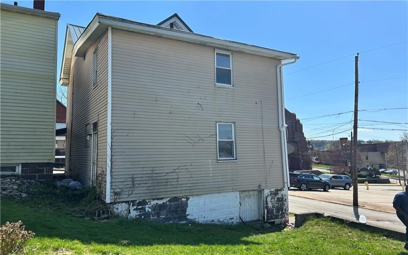 59 Walnut St, Washington, 15301, ,Multi-unit,For Sale,Walnut St,1697821