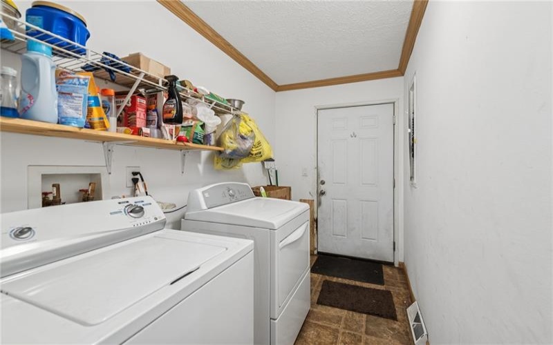 4390 Brickner, 15085, 15085, 2 Bedrooms Bedrooms, 4 Rooms Rooms,1 BathroomBathrooms,Residential,For Sale,Brickner,1698107