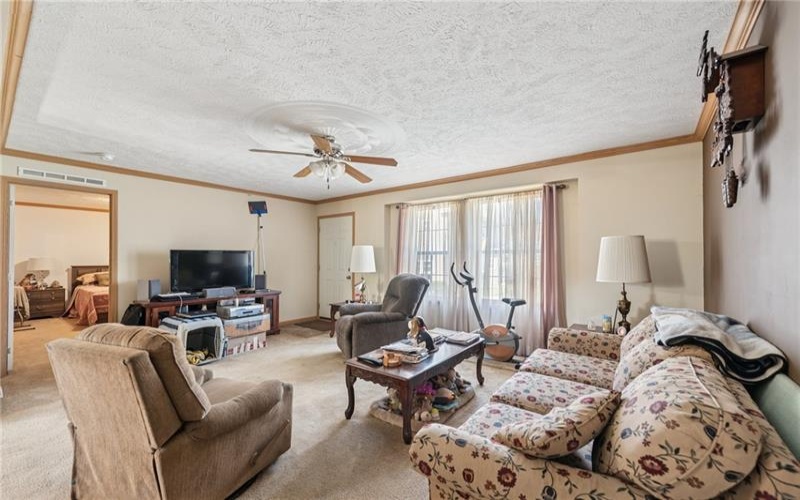 4390 Brickner, 15085, 15085, 2 Bedrooms Bedrooms, 4 Rooms Rooms,1 BathroomBathrooms,Residential,For Sale,Brickner,1698107