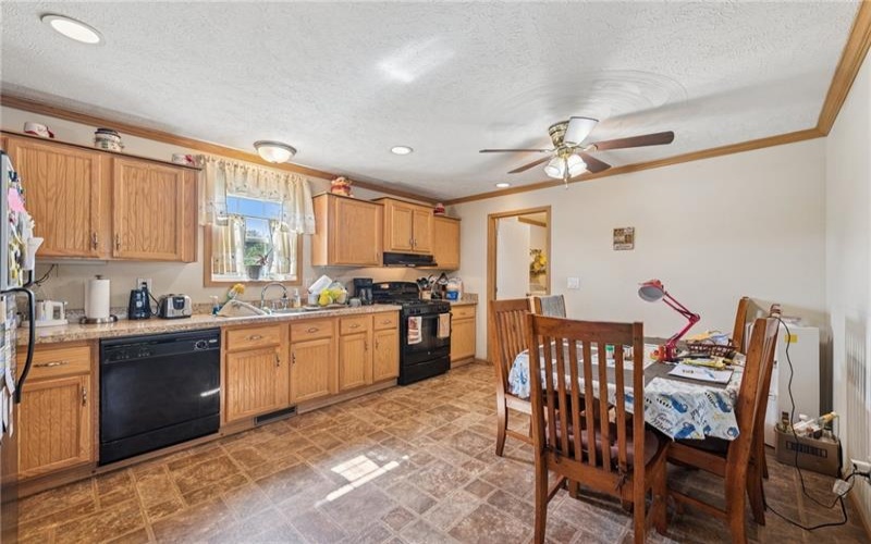 4390 Brickner, 15085, 15085, 2 Bedrooms Bedrooms, 4 Rooms Rooms,1 BathroomBathrooms,Residential,For Sale,Brickner,1698107