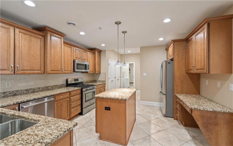 320 Village Green Dr, Canonsburg, 15317, 3 Bedrooms Bedrooms, ,2.1 BathroomsBathrooms,Residential,For Sale,Village Green Dr,1698265