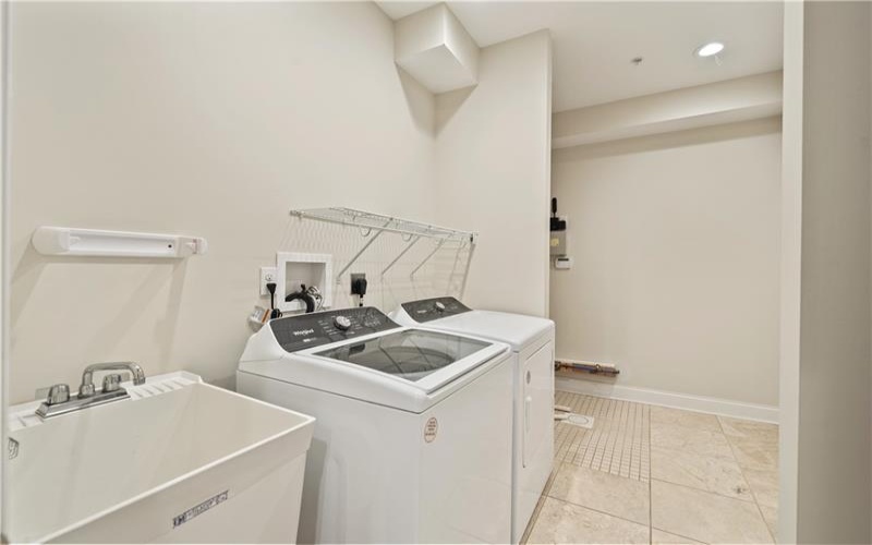 320 Village Green Dr, Canonsburg, 15317, 3 Bedrooms Bedrooms, ,2.1 BathroomsBathrooms,Residential,For Sale,Village Green Dr,1698265