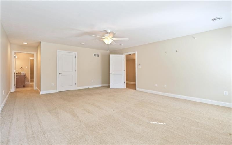 320 Village Green Dr, Canonsburg, 15317, 3 Bedrooms Bedrooms, ,2.1 BathroomsBathrooms,Residential,For Sale,Village Green Dr,1698265