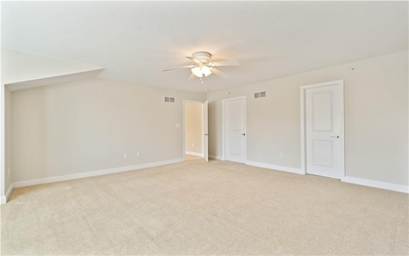 320 Village Green Dr, Canonsburg, 15317, 3 Bedrooms Bedrooms, ,2.1 BathroomsBathrooms,Residential,For Sale,Village Green Dr,1698265